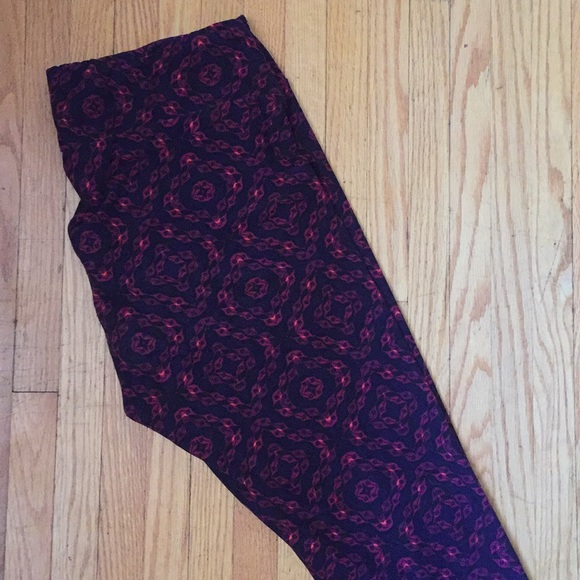 SOLD::: LLR Tall and Curvy Leggings - Picture 1 of 3